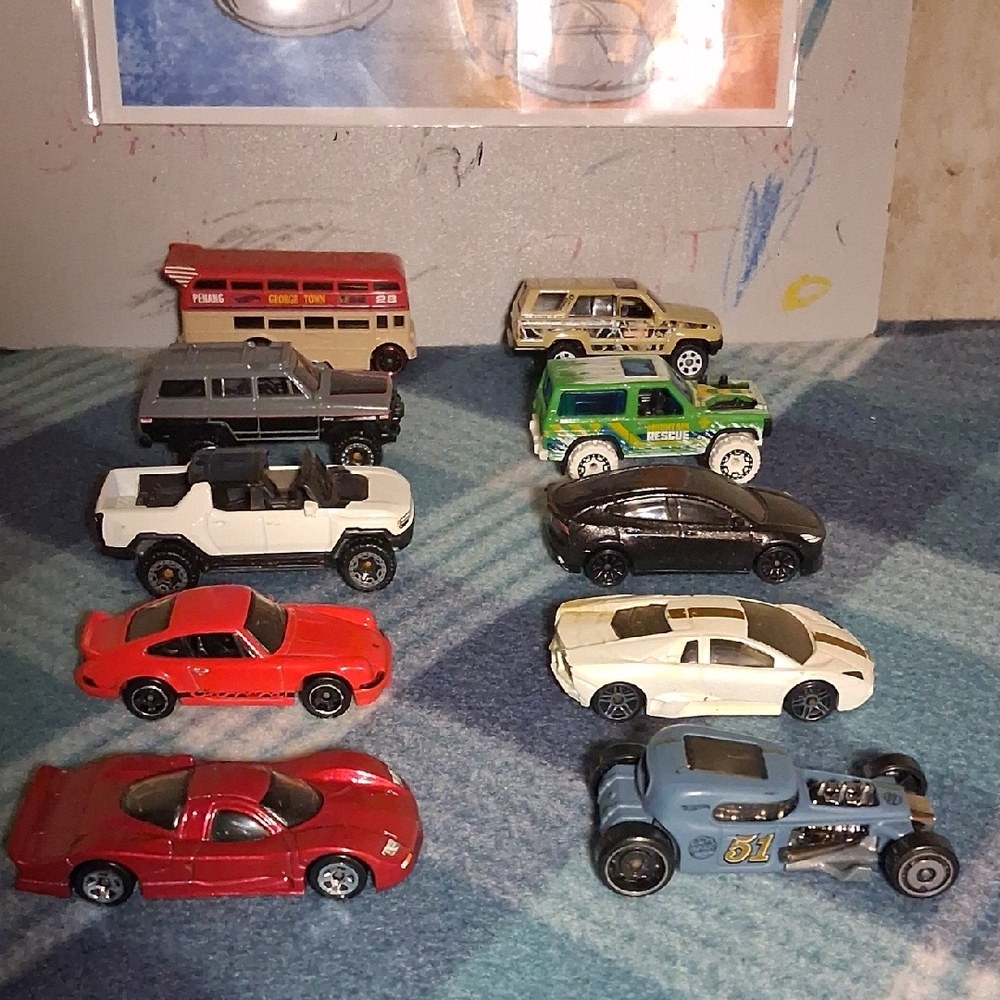 Die-Cast Toy Car Set - Multicolor 10 Car  Lot Of HOT WHEELS